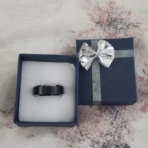 NEW Men's Tungsten Ring